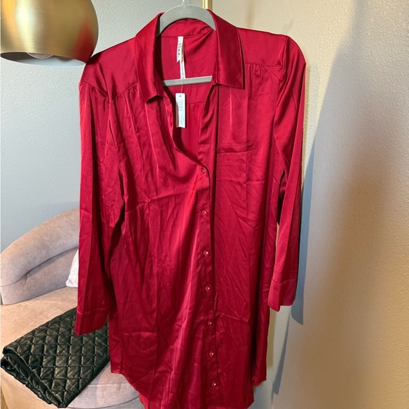 Soma Scarlet Satin Button Front Sleep Shirt - Picture 1 of 9